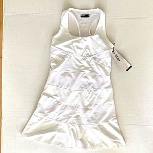 NWT Lija white tennis dress size: S mint condition